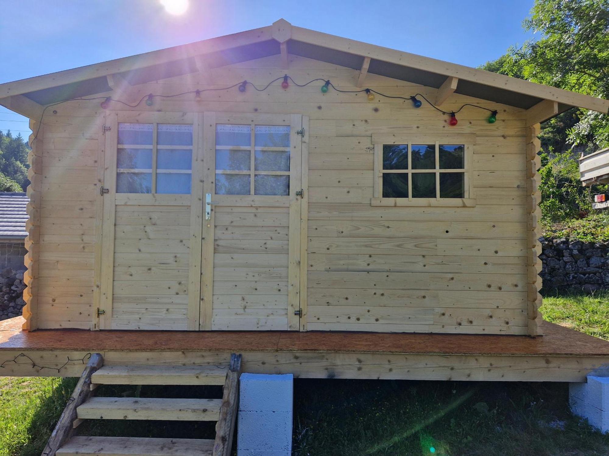 La Cabane Des Lucioles Saint-Julien-Boutieres Екстериор снимка
